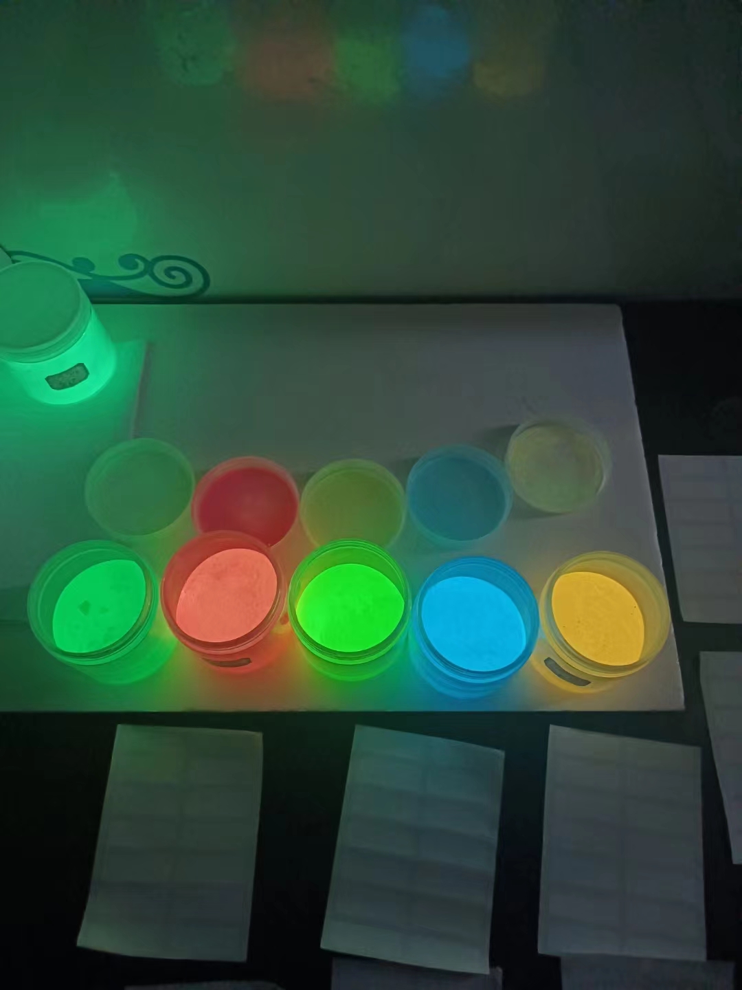 Glow in the Dark Powder Pigments for Epoxy Resin Color Pigment Luminous Powder Nail Art Painting Crafts Fluorescent Powder